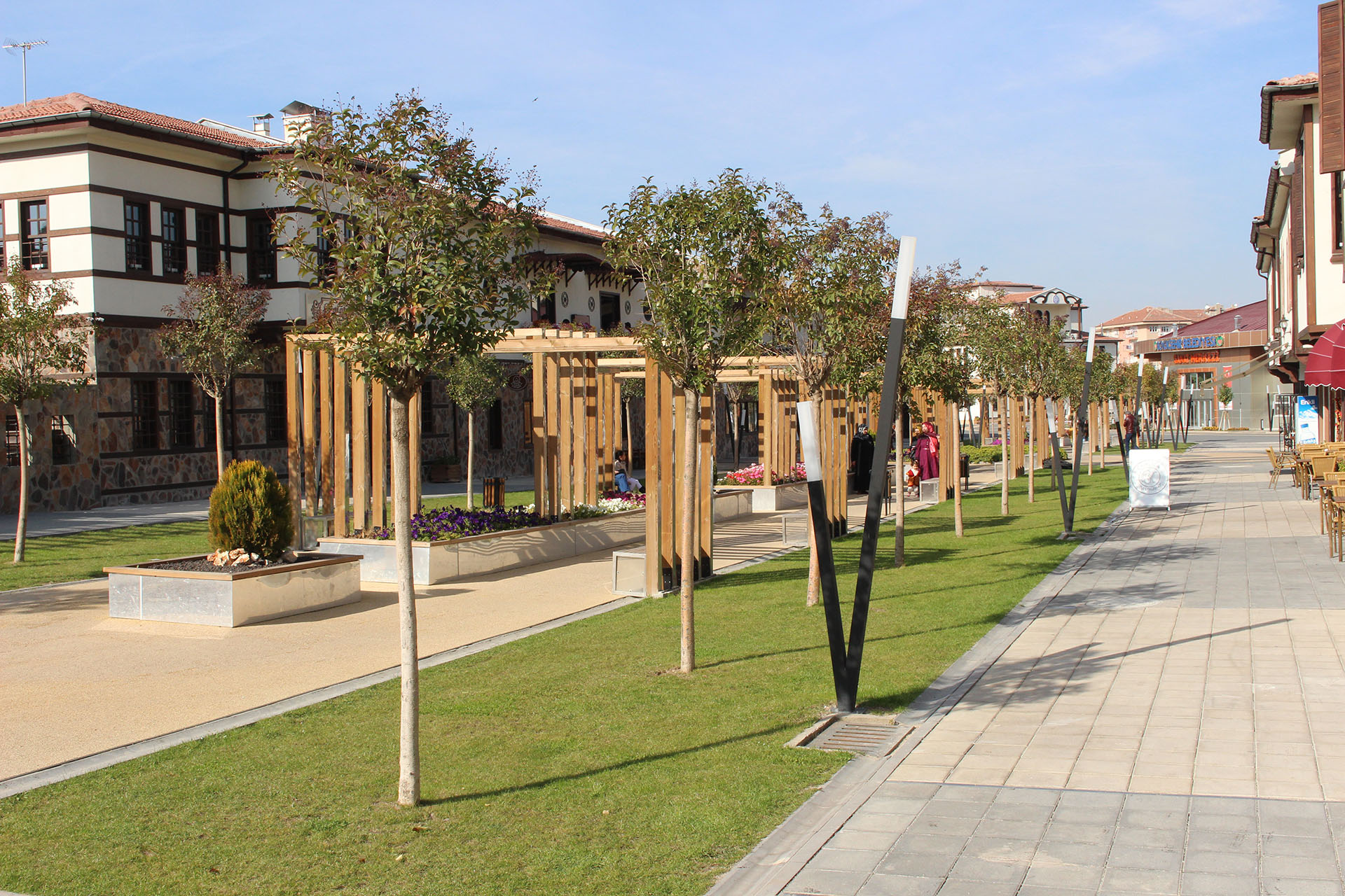 Dış Mekan Aydınlatma Direkleri