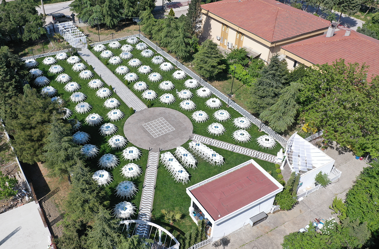 Peyzaj Uygulamaları ve Bahçe Bakımları